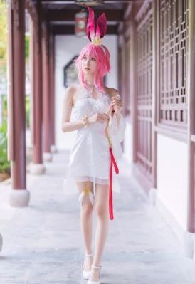 《迪拜的女孩》_快播高清无删减WWW