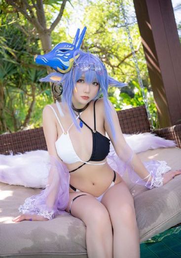 扒丝袜_4K电影在线观看